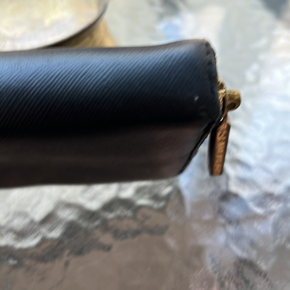 Tory Burch saffiano leather black wallet EUC - Picture 6 of 12